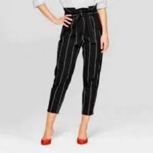 Who What Wear Black and White Striped Linen Cropped Pants